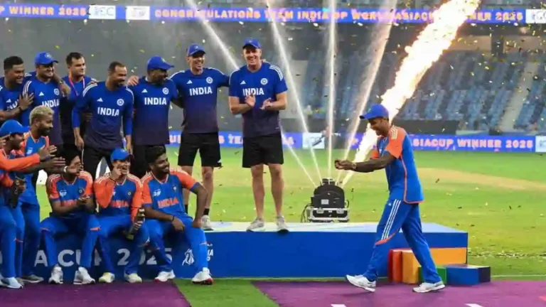 India Refuse Asia Cup Trophy